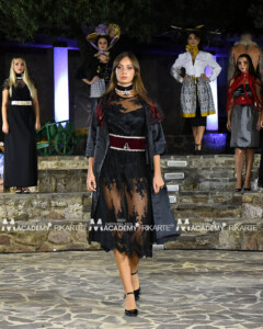 Moda_sotto_le_Stelle_NuraxiFigus_2022 (9)