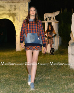 Suoni&Colori_del_Mediterraneo_al_Parco_Artistico_Gianni_Argiolas (91)